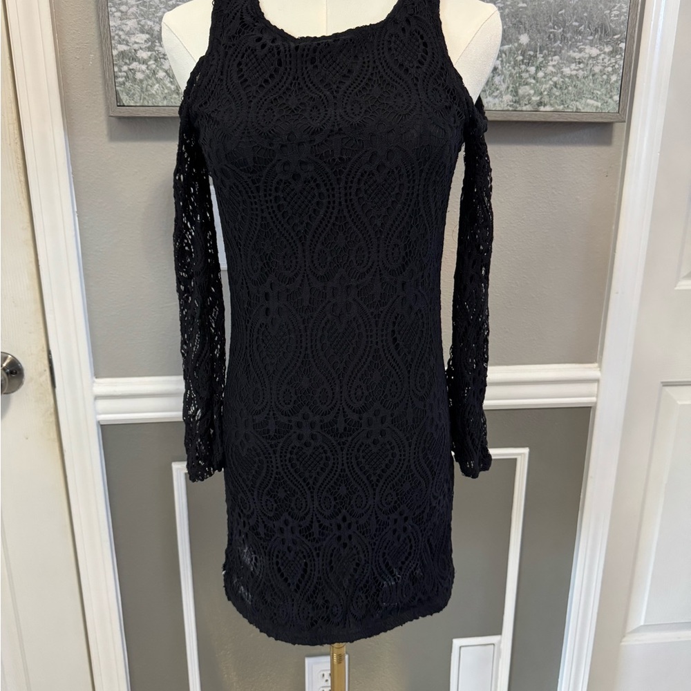 Forever 21 Black Long Sleeve Lace Dress